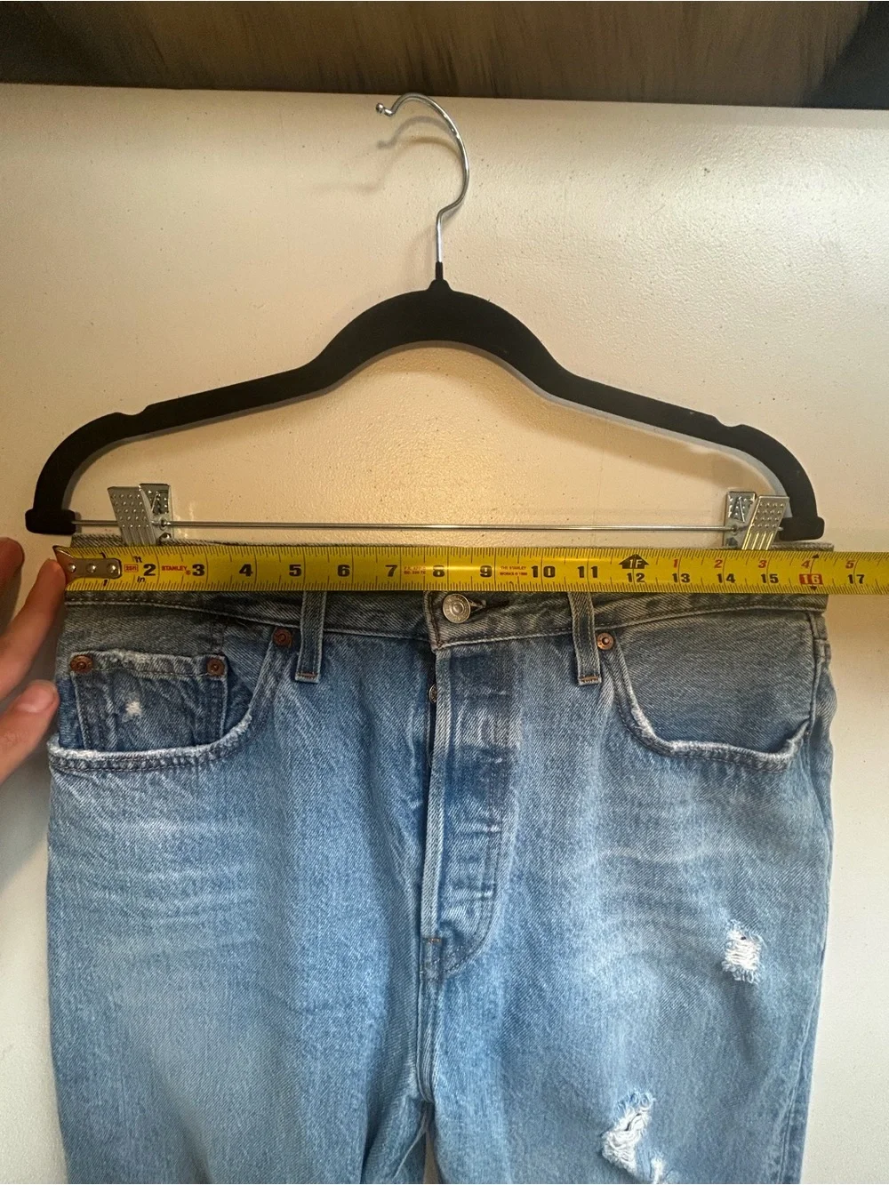 Levi’s 501 Cropped Ankle High Rise Light Wash Frayed Jeans size 31 32 Cotton - Picture 10 of 13